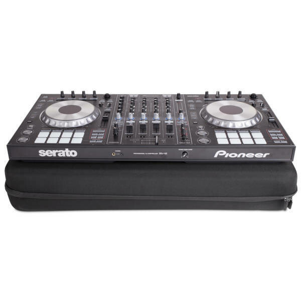 PIONEER DDJ SZ-2 DJコントローラー ハードケース付き 中古美品！】Pioneer DJ / DDJ-SZ2の中古品のご紹介です。MAGMA
