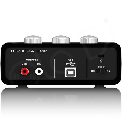Behringer U-Phoria UM2