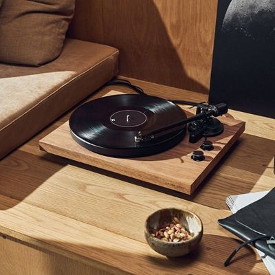 Argon Audio TT MK2 Belt Drive Turntable Walnut
