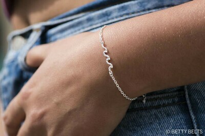 HUI HUI Waves Bracelet (Sterling Silver Chain Version)