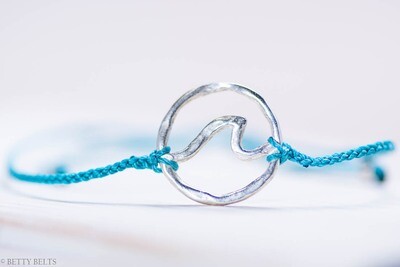 Circe Wave Friendship Bracelet