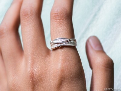 Wavy Kelp Ring