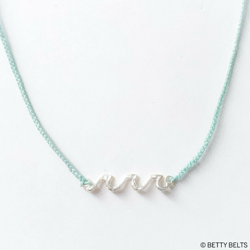 BANDEL ✖️muta necklace wave Amazon.co.jp: BANDEL Muta Healthcare Necklace Wave Health