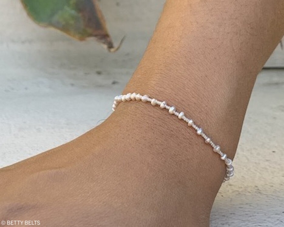 MALS Pearl Friendship Bracelet