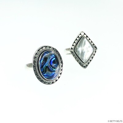 Ava Shell Ring
