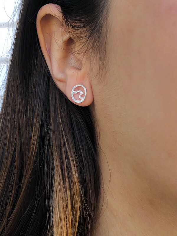 Circle Wave Earrings (Studs)