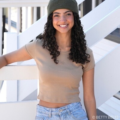 (Sand) Ana is 5&#39;6&quot; wearing size small