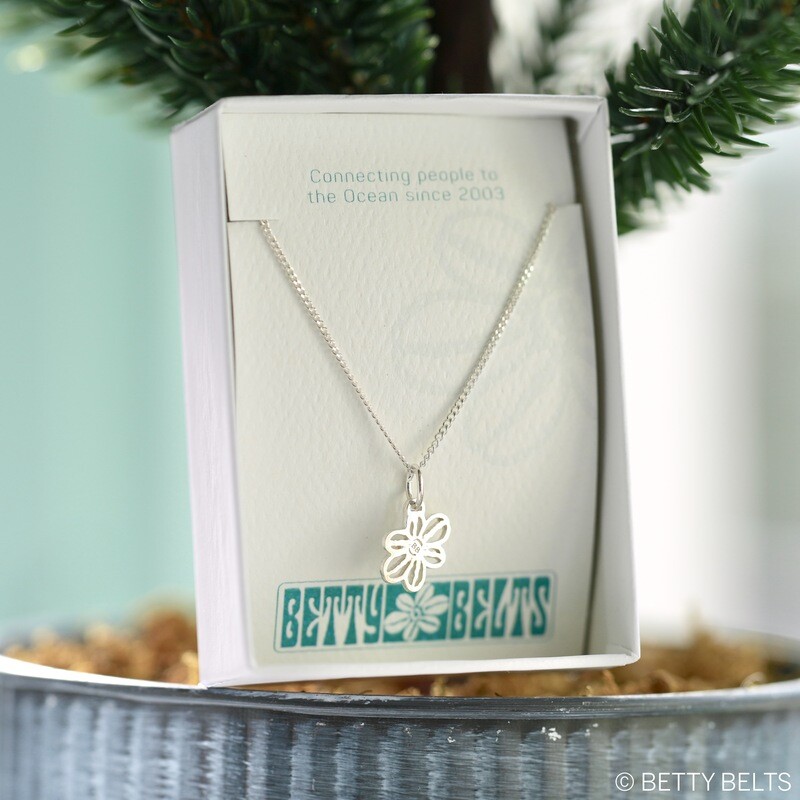 Holiday Necklace Gift Set 2023: Betty Flower Silver Holiday Necklace Gift Set 2023: Betty Flower Silver