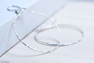 MADELINE Hoops (Silver Version)