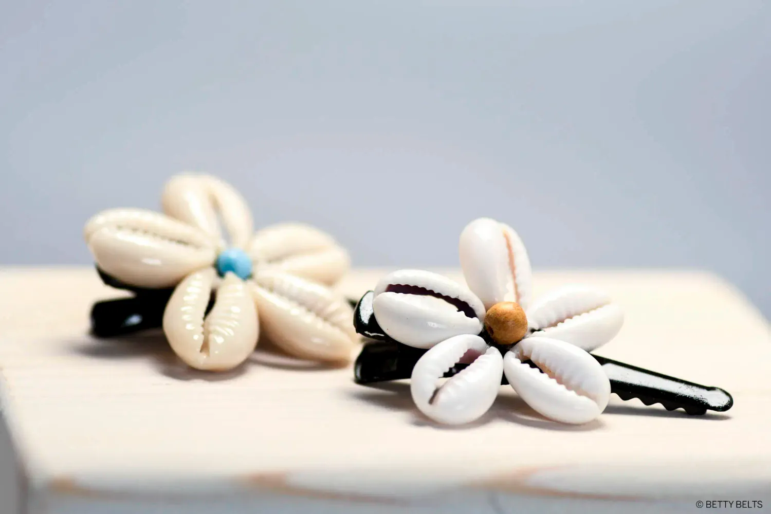 SUSIE Shell Flower Clip