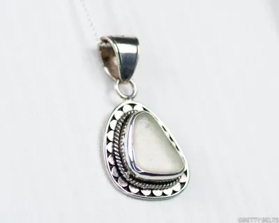 CAYDEN Sea Glass Necklace