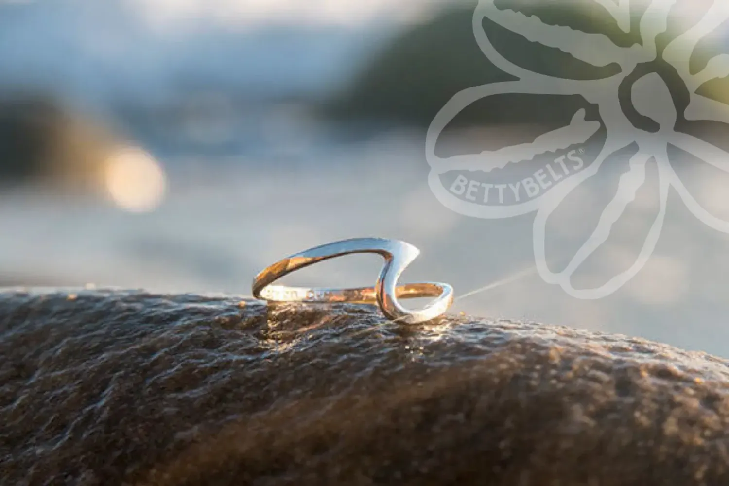 Perfect Wave Ring (Silver &amp; 24K Gold Vermeil)