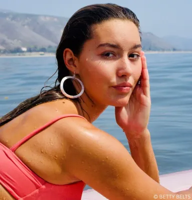 ISABELLA Shell Hoops