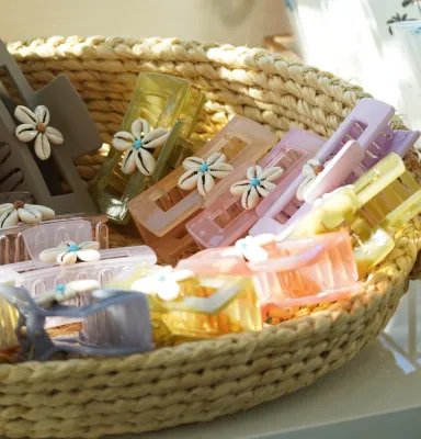 Betty Flower Claw Clip Betty Flower Claw Clip