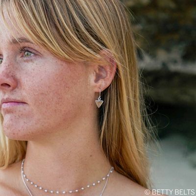 ALICIA Drop Shell Earrings