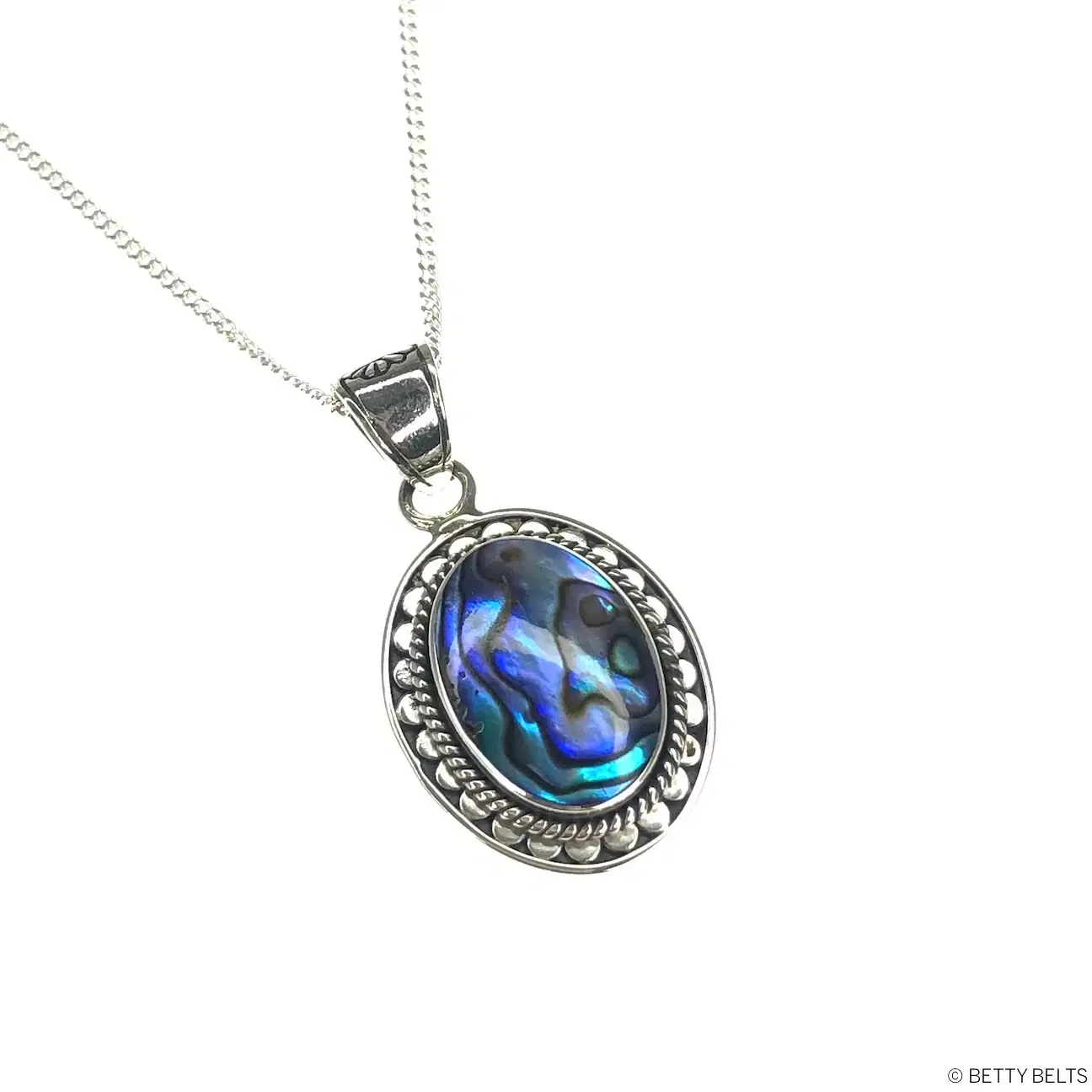 Ava Shell Necklace
