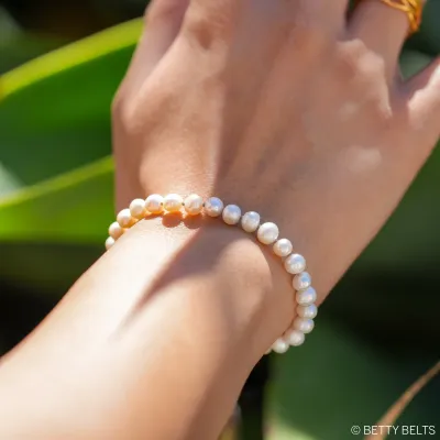 Betty Classic Pearl Bracelet