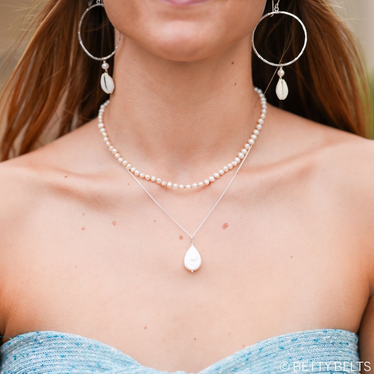 Ale Teardrop Pearl Charm Necklace (Silver Version)