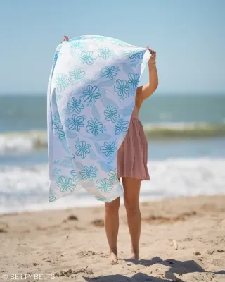 Betty Kelpy Print Towel in OCEAN (made-to-order) Betty Kelpy Print Towel in OCEAN (made-to-order)