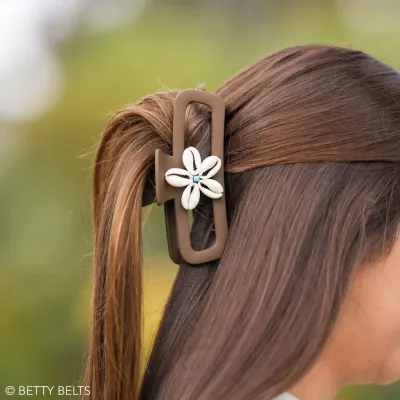 Betty Flower Retro Claw Clip