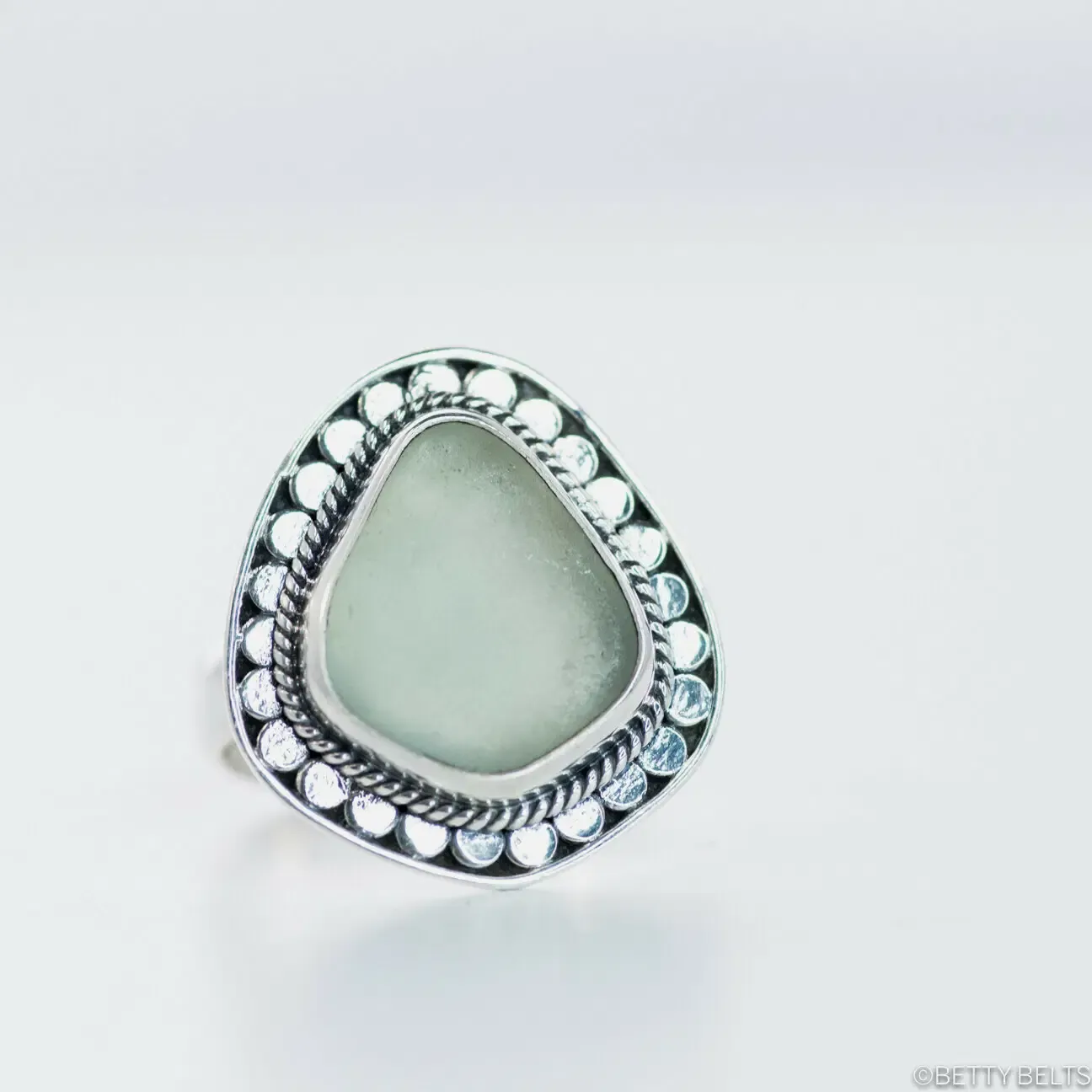 CAYDEN Sea Glass Ring