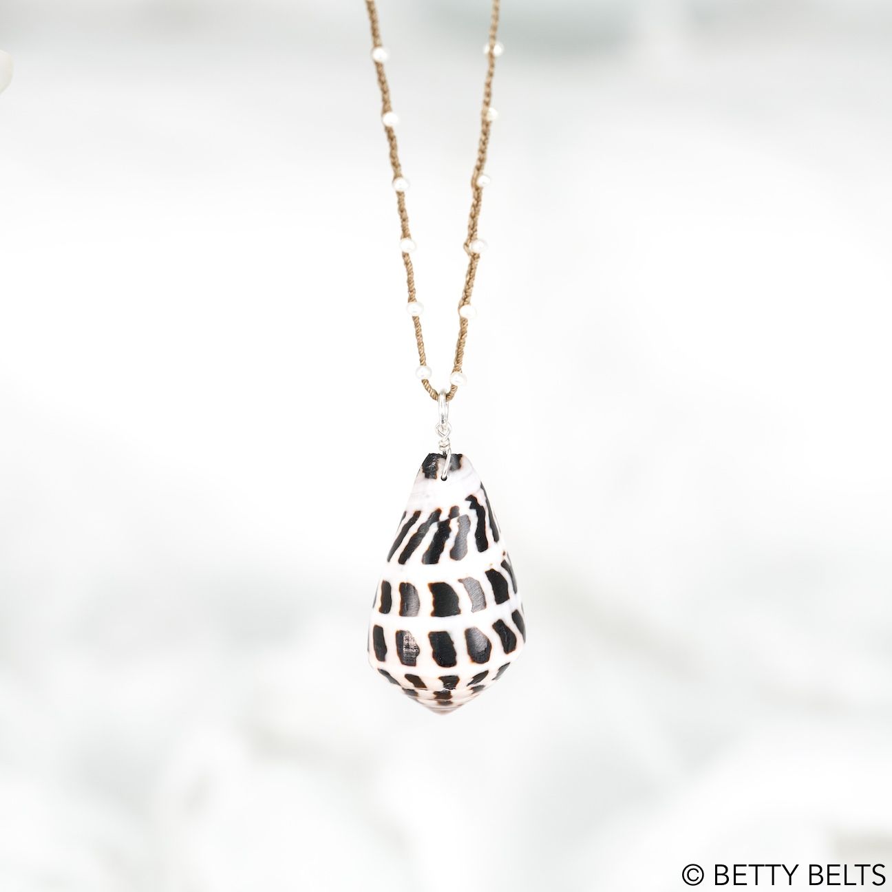 JOSILYNN Hebrew Shell Pendant (Silver &amp; 24K Gold Vermeil), METAL:: 925 Sterling Silver