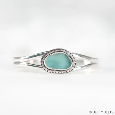 CAYDEN Sea Glass Cuff Bracelet