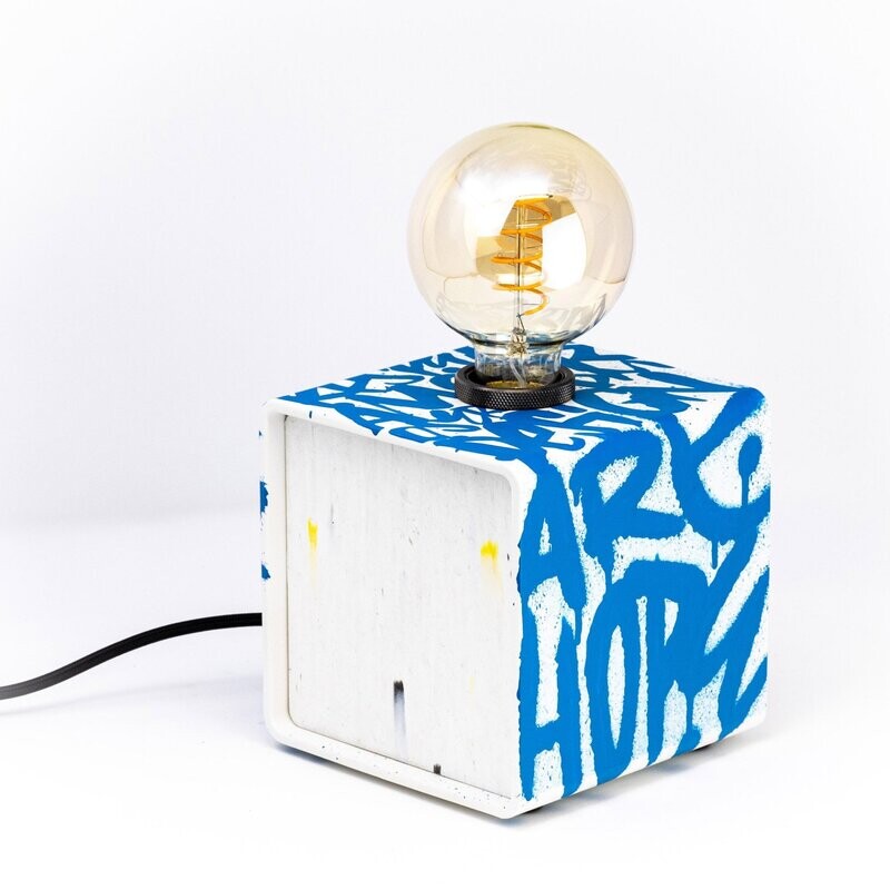 kiu Lampe CUBE 150 par Denis Meyers 15/30