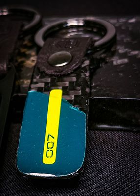 Porte-clés carbone Aston Martin #007 Porte-clés carbone Aston Martin #007