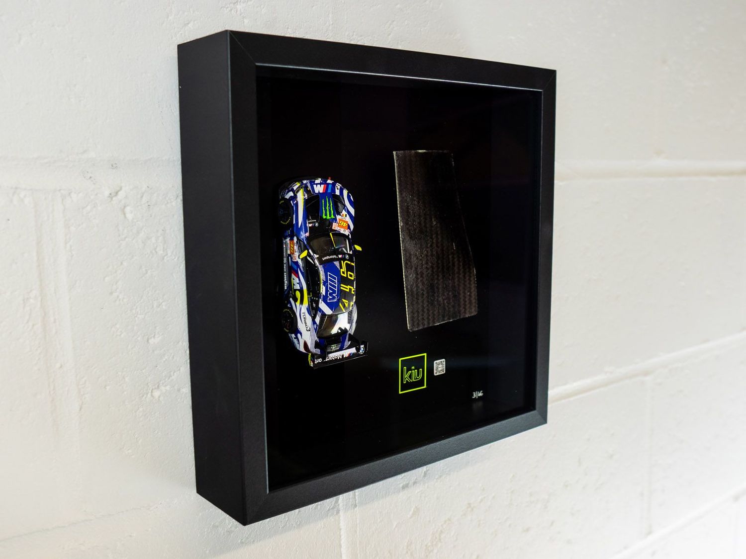 Cadre BMW M4-24_46_03. Cadre BMW M4-24_46_03.