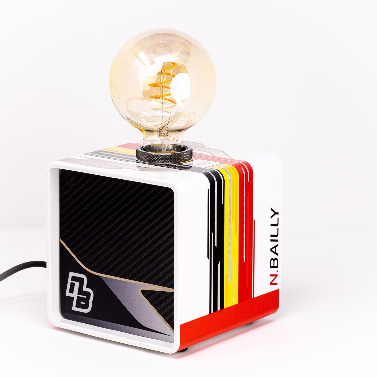 kiu Lampe CUBE 150 Série limitée Nigel Bailly kiu Lampe CUBE 150 Série limitée Nigel Bailly