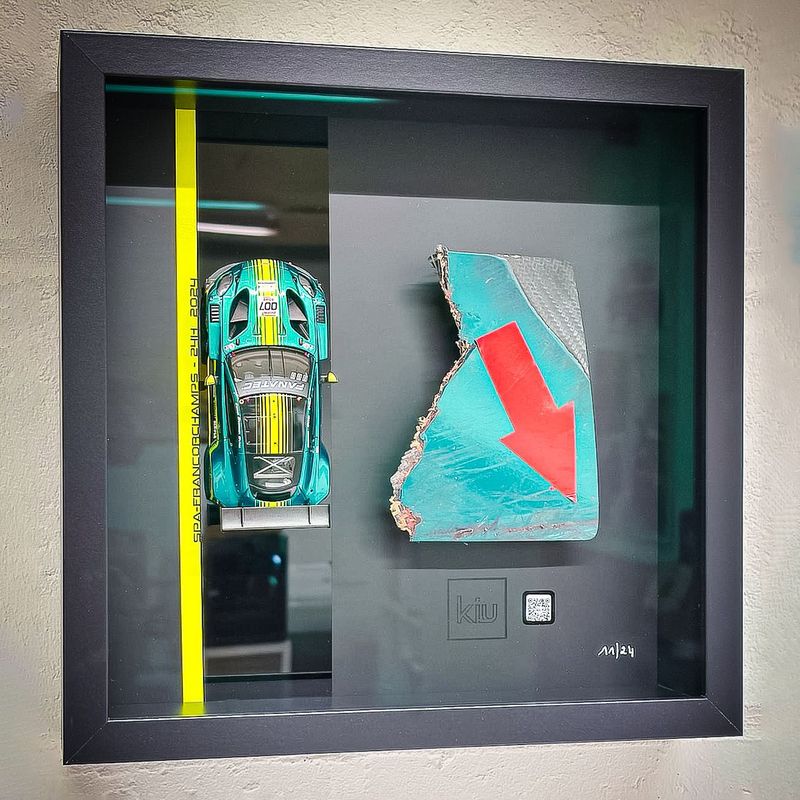 Cadre Aston Martin #007_11