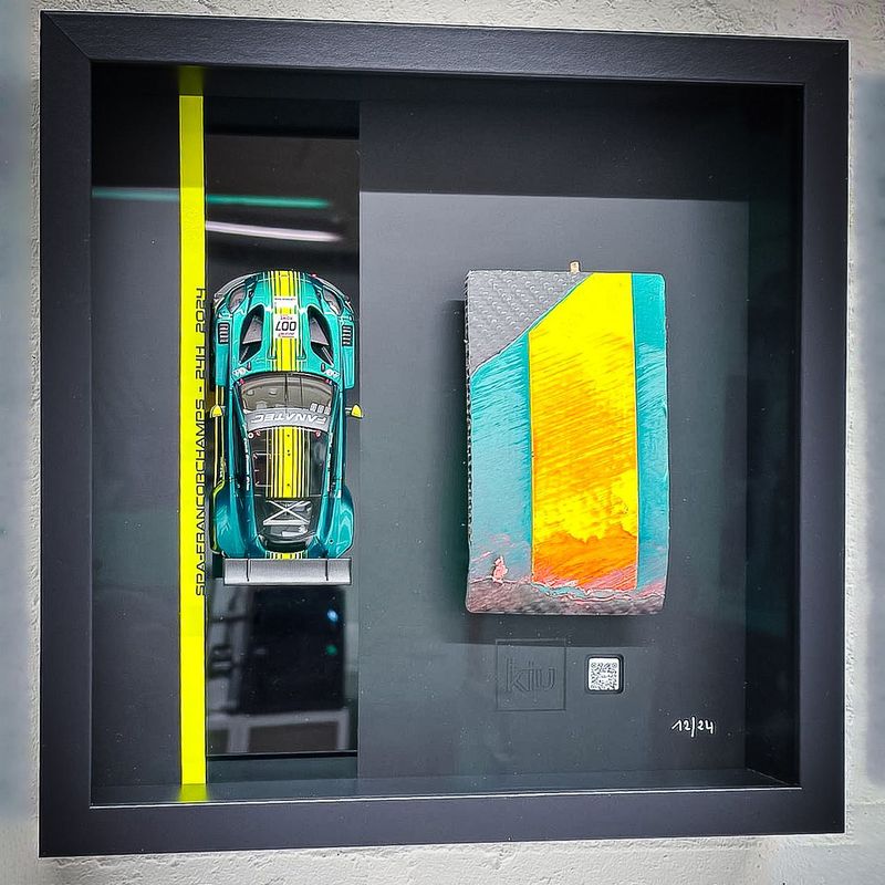 Cadre Aston Martin #007_12