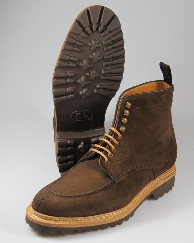 Schnürstiefel mit Norwegermusterung dunkelbraun Velours