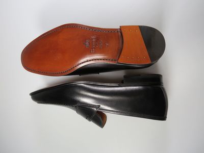 Schuhe durchgenäht