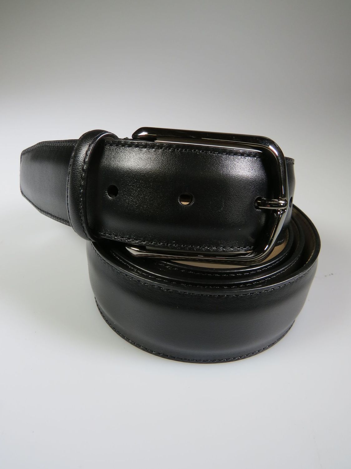 Ledergürtel schwarz schmal