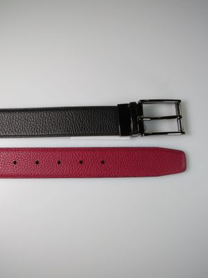 Wende-Ledergürtel schwarz geprägt/bordeaux geprägt schmal