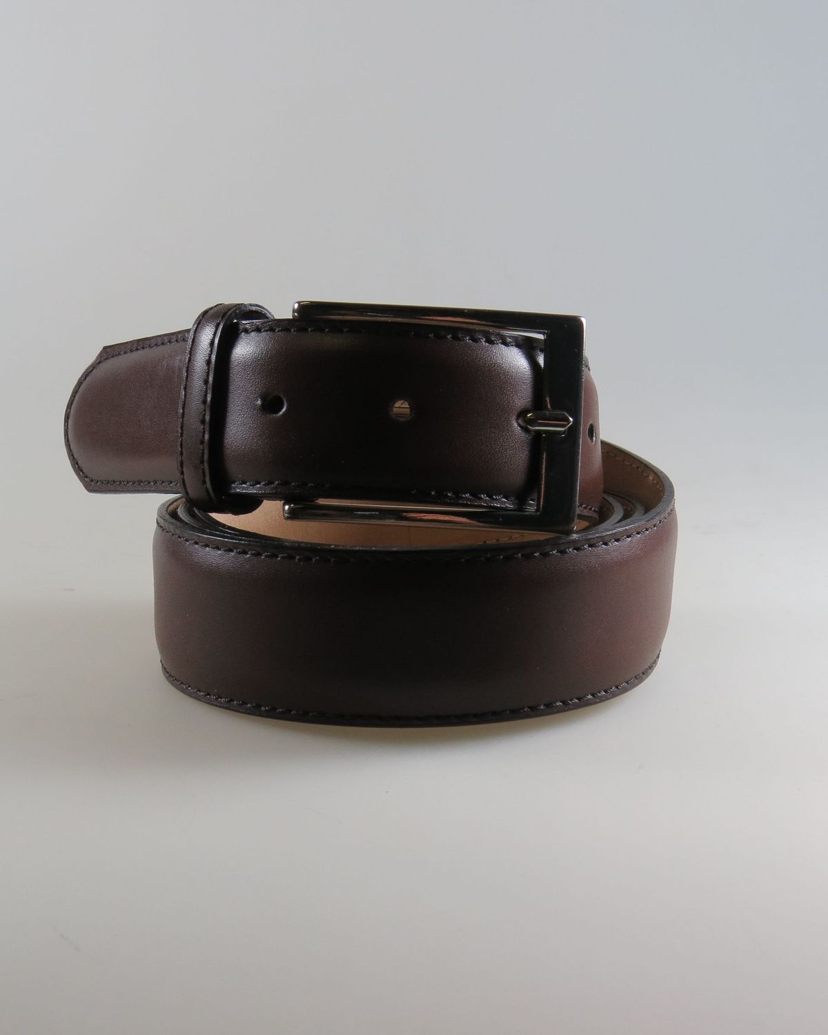 Ledergürtel dunkelbraun schmal