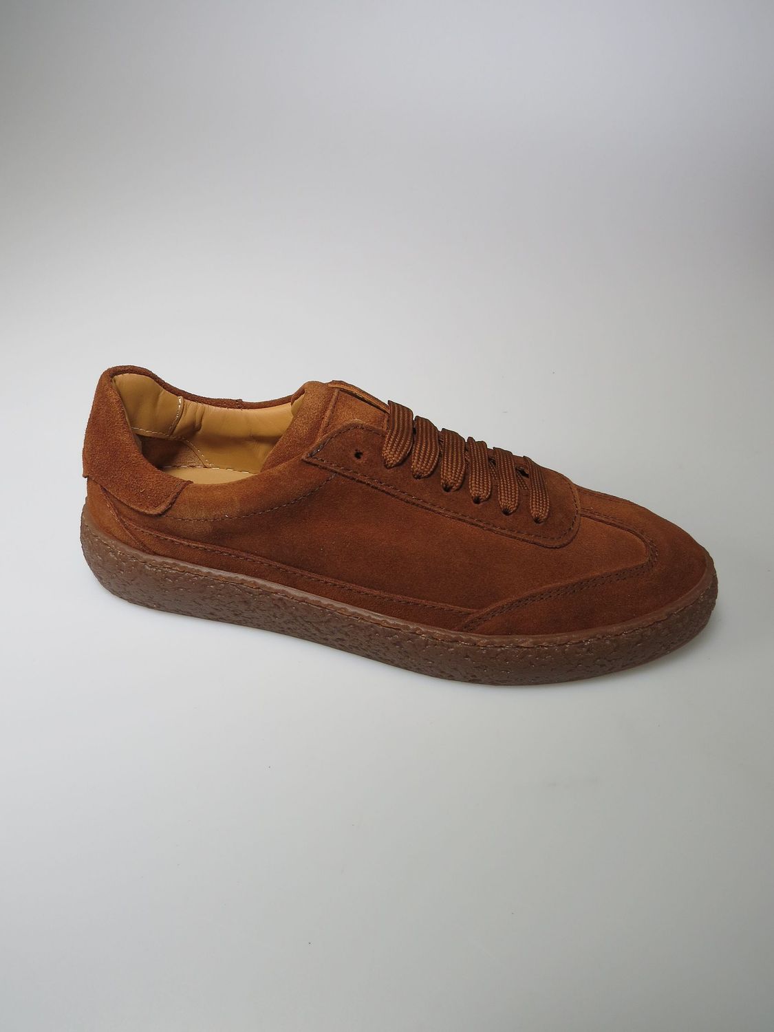 Sportschuhe hellbraun Velours Sportschuhe hellbraun Velours