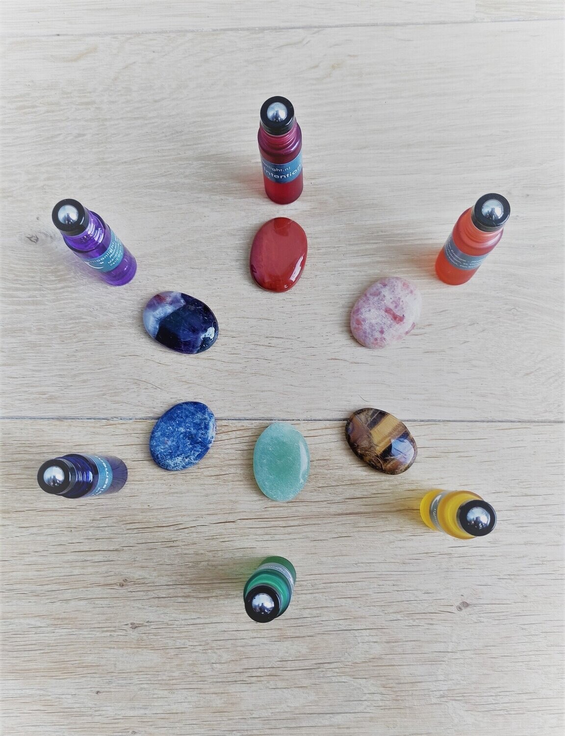 6 rollers met 6 bijpassende edelstenen
