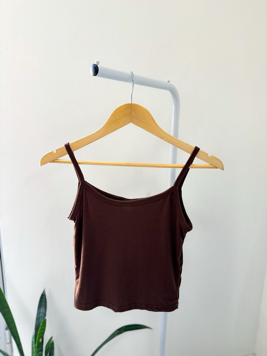 MUSCULOSA MARRÓN