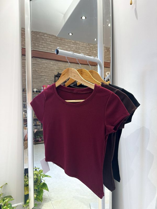 REMERA HELENA