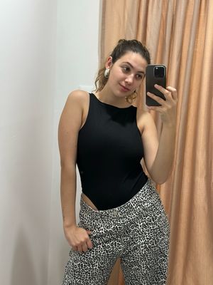 BODY LEILA