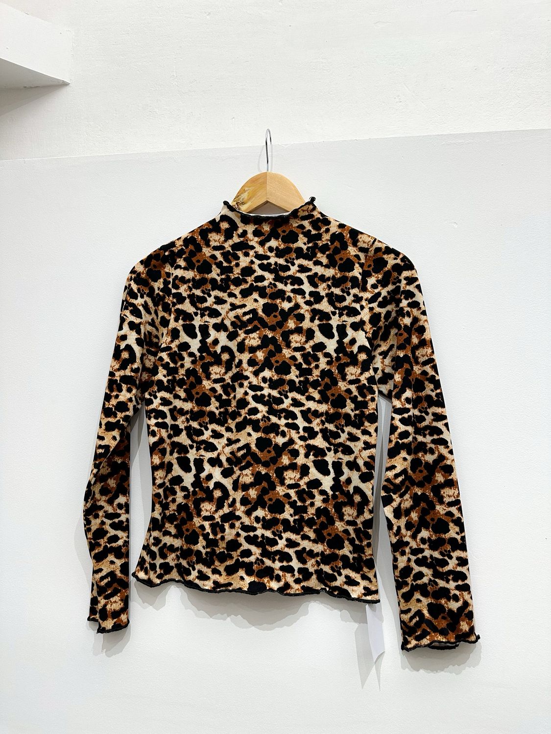 POLERA PRINT SUFILADA
