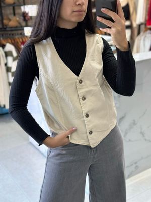 CHALECO BEIGE