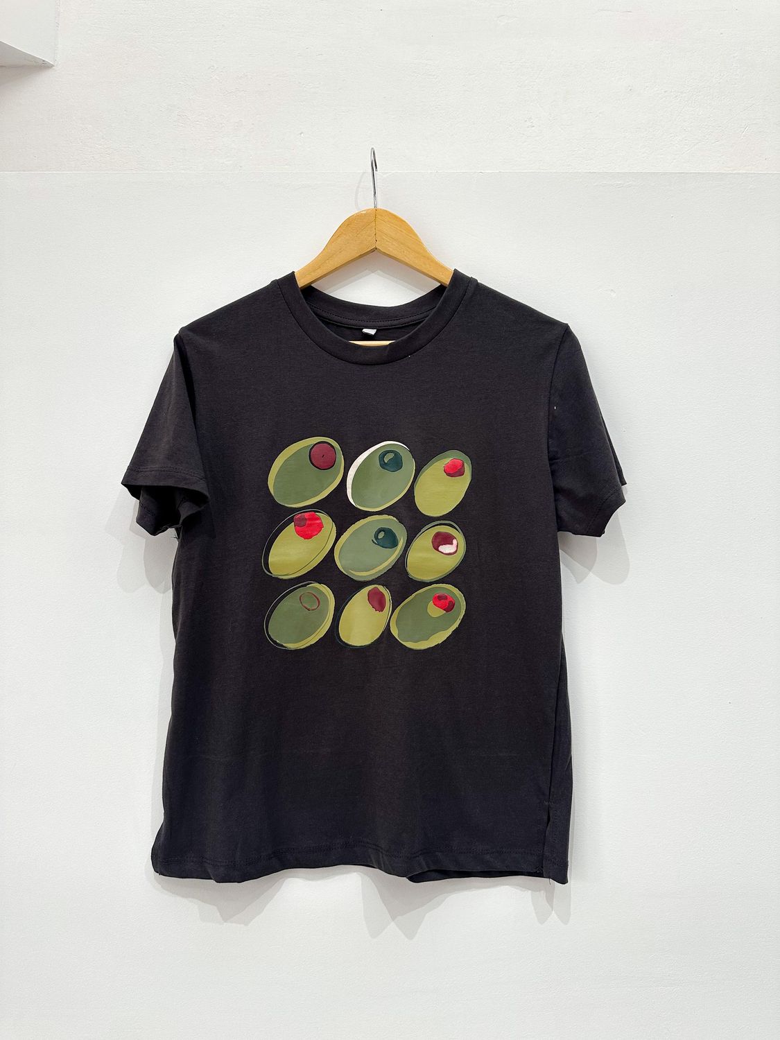 REMERA ACEITUNAS