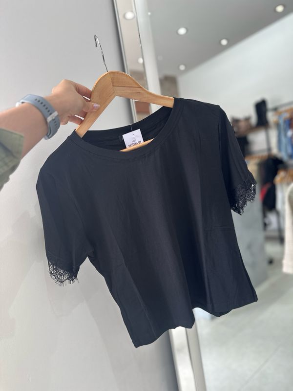 REMERA BASA
