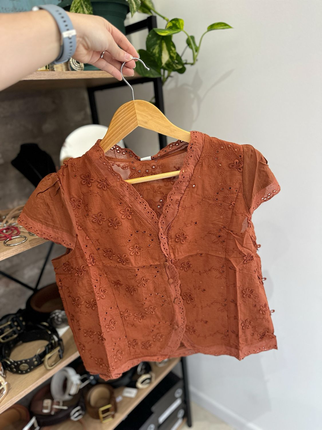 BLUSA BRODERIE CHOCO