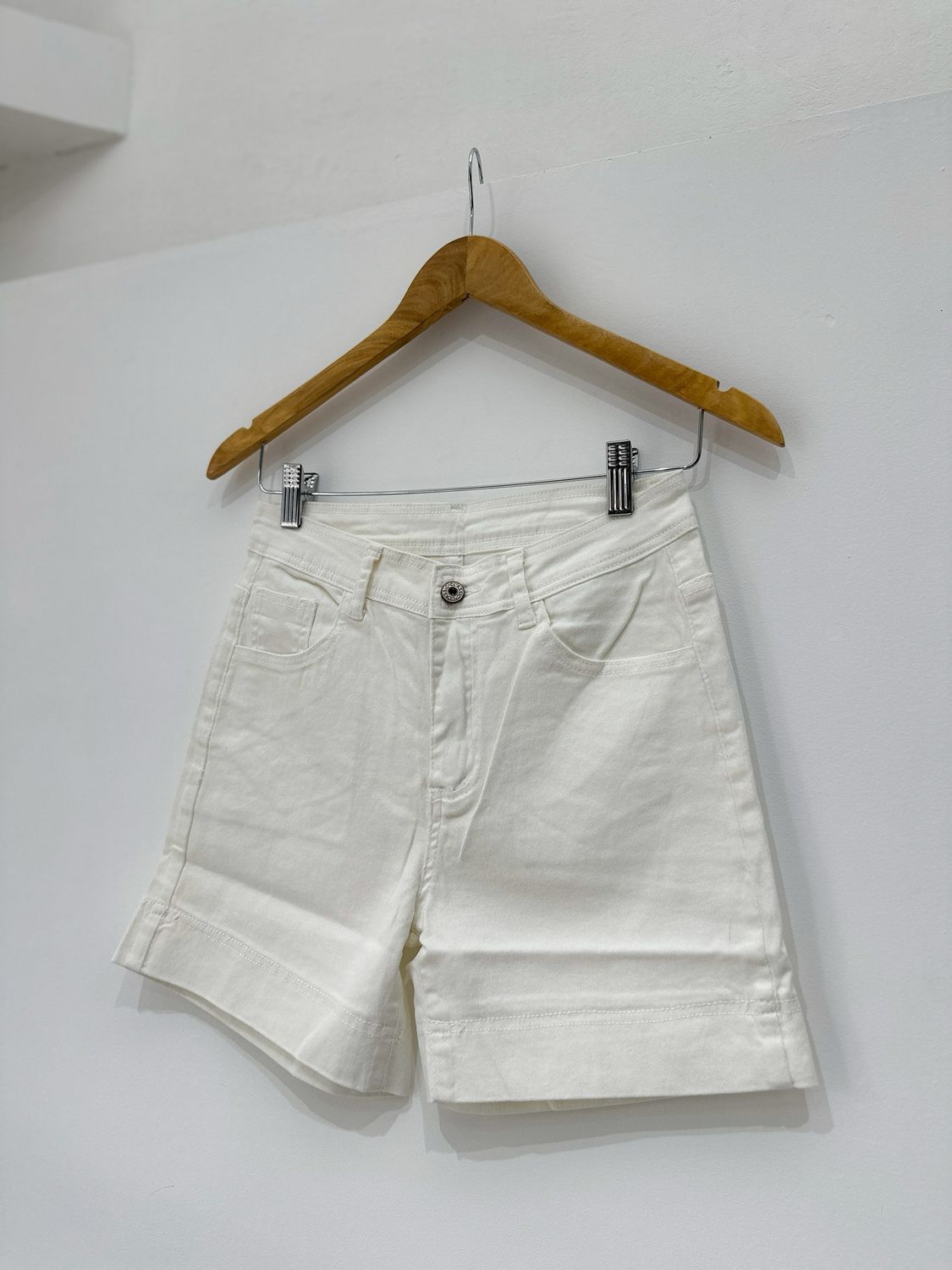 SHORT BLANCO