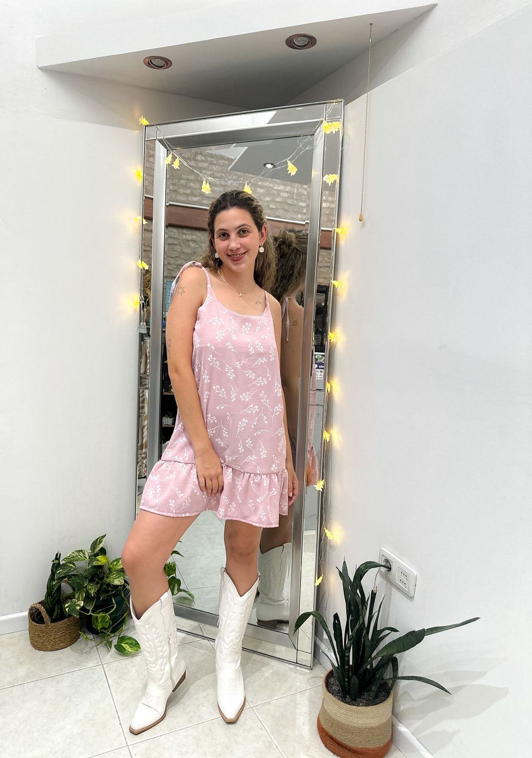 VESTIDO BORDADO ROSA